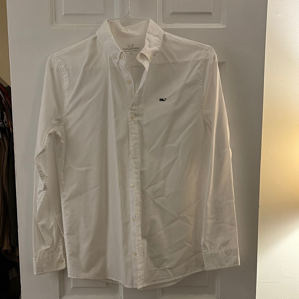 Vineyard Vine Boy’s Botton-down dress shirt. - Picture 2 of 2